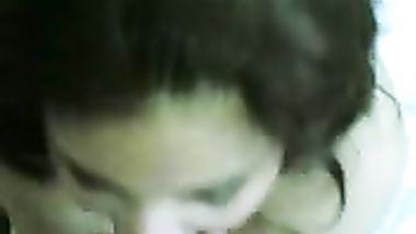 شرموطة مربربة حميانة على إير