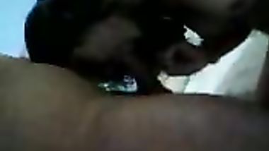 مراهقة عربية صغيرة