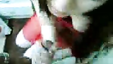 عراقية سكرانة تنتاك في الغرفة