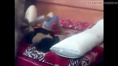 مجدى ومراته سها هى بتمص زبه وهو بيمص كسها