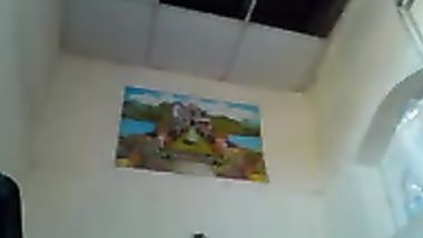 نيكه من الاءخر على الكنبه فى الشقه