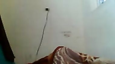 نيكه من الاءخر على الكنبه فى الشقه