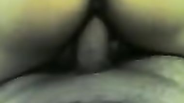 شرموطه طحن بتعمل اي حاجه تشرب تولع وتتناك ورا وقدام