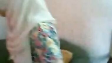 سميحة فرسة مصرية بجسم ابيض يهبل بتتناك من المحامى فى المكتب بتاعه