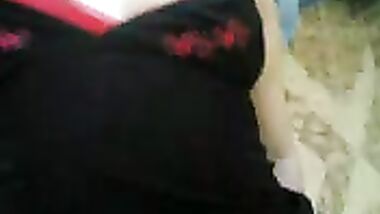 ولاء مزه اسكندرانية حكاية مع جارها تلحس زبره ومكسوفه يقلعها ويهيجها وي